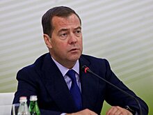 Медведев предупредил о последствиях атак на ядерные объекты на Ближнем Востоке