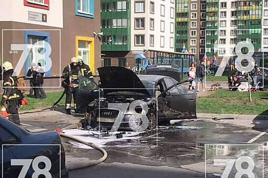 На окраине Санкт-Петербурга взорвался автомобиль Audi