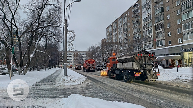 Жителей частных домов в Ижевске просят не мешать уборке снега