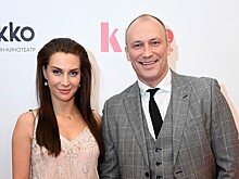 Актер Константин Соловьев высмеял жену и хейтеров