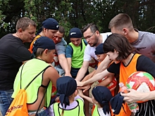 В Омске для детей, приехавших из Донбасса, «Единая Россия» устроила праздник футбола