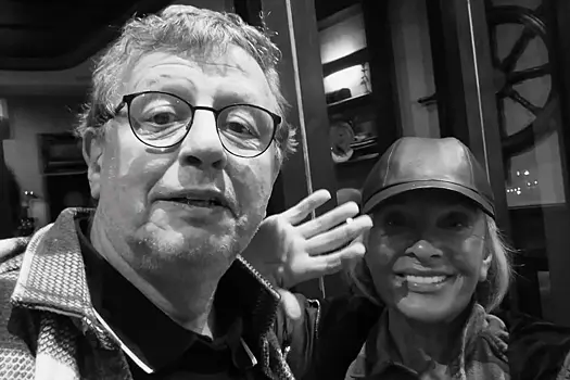 «Не особо его ждут на родине»: Ширвиндт уехал к Вайкуле после объявления о разводе с женой