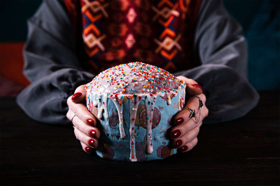 В РПЦ объяснили, почему россиянам не надо покупать куличи по 100 тысяч рублей