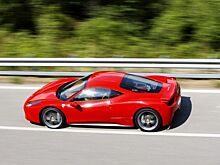 Ferrari 458 Italia оказалась быстрее самолета