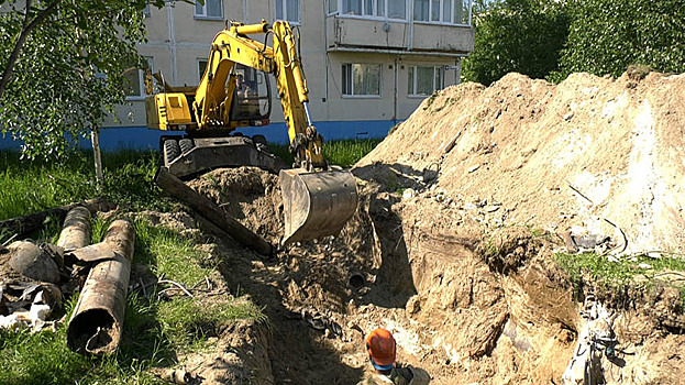 Коммунальщики в Ноябрьске будут использовать спецмашину для пересадки деревьев во время ремонта