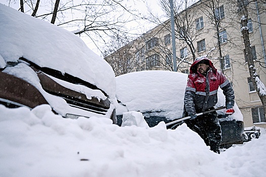 Юристы разъяснили, можно ли опоздать или не явиться на работу из-за снегопада