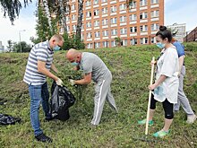 Около 50 жителей Балашихи провели субботник у Саввинского пруда