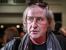 Житинкин осудил Богомолова за выброшенное имя Виктюка