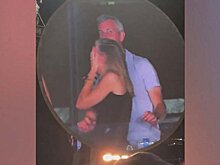 Кристин Кэбот рассказала о травле после скандала с "камерой поцелуев" на концерте Coldplay