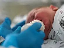 Чем опасно для детей искусственное вскармливание