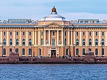 Вести с полей: лазер помог очистить барельефы XVIII века