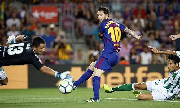 "Барселона" стартовала в Ла Лиге с победы над "Бетисом"