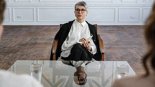 Названы причины нежелания россиян обращаться за помощью к психологам