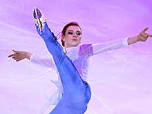 Фанаты перегородили дорогу машине Трусовой и не давали ей уехать после шоу "Союз чемпионов"