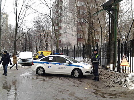 В Москве разыскивают иномарку, протаранившую автомобиль ДПС