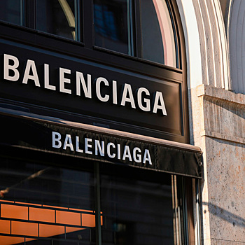 Balenciaga возвращается в историческую штаб-квартиру