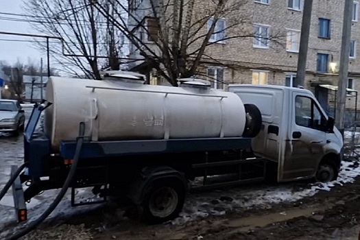 В Днепрорудном устранили аварию на магистральном водопроводе