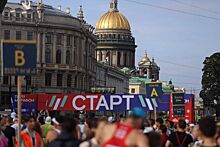 Найти «вторую половинку»: в Санкт-Петербурге прошёл полумарафон «Северная столица»