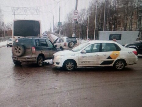 Госавтоинспекция назвала "Яндекс. Такси" самым небезопасным в Тверской области
