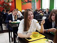 Три школьные столовые ЗАО стали ресторанами