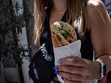 Россиянам посоветовали, как есть фастфуд без вреда для здоровья