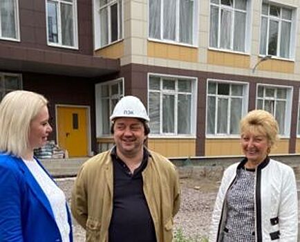 В Василеостровском районе Петербурга проверили ход ремонта СОШ и ДОУ