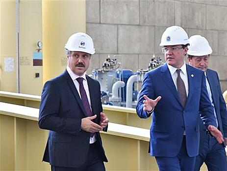 Дмитрий Азаров обсудил с руководством Жигулёвской ГЭС планы модернизации и работу предприятия