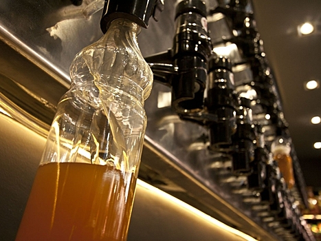 Специалисты РСТ Забайкалья выявили нарушения розничной продажи пива в розлив в Чите