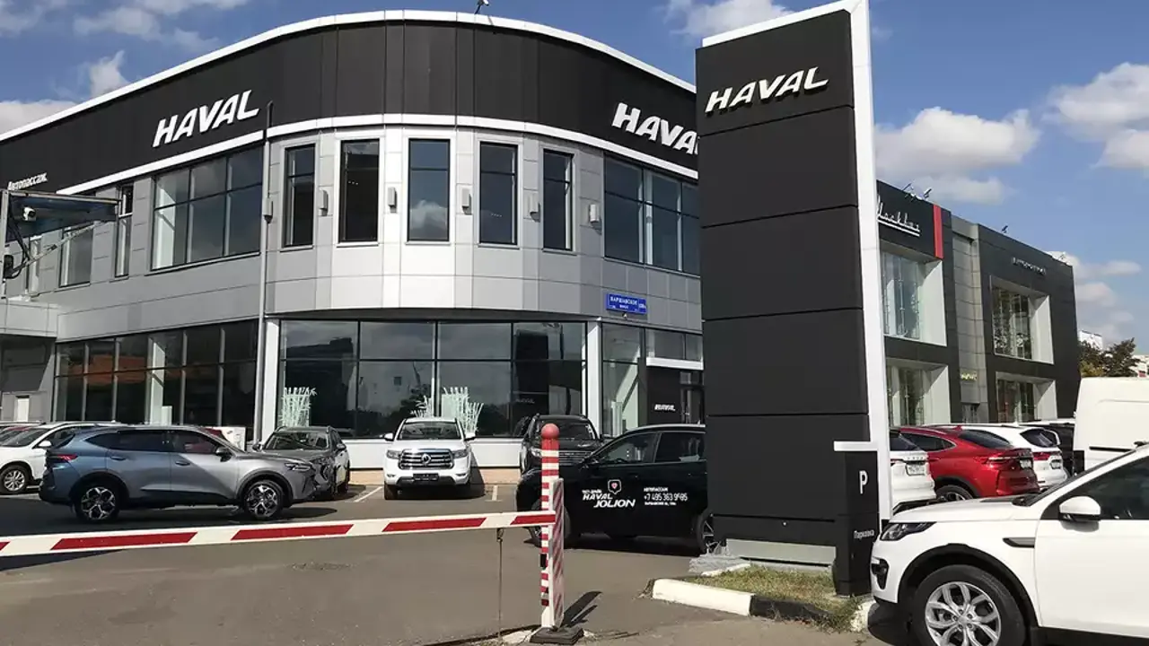 За сколько реально продают кроссоверы Haval – рейд по автосалонам -  Рамблер/авто