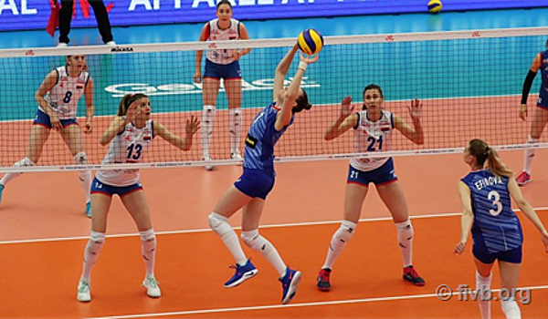 Российские волейболистки с победы стартовали на чемпионате Европы