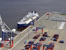 В Мурманске завершается строительство плавучего завода для СПГ-проекта на Ямале