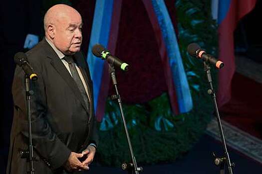 Михаил Швыдкой призвал не отталкивать всех уехавших из России артистов