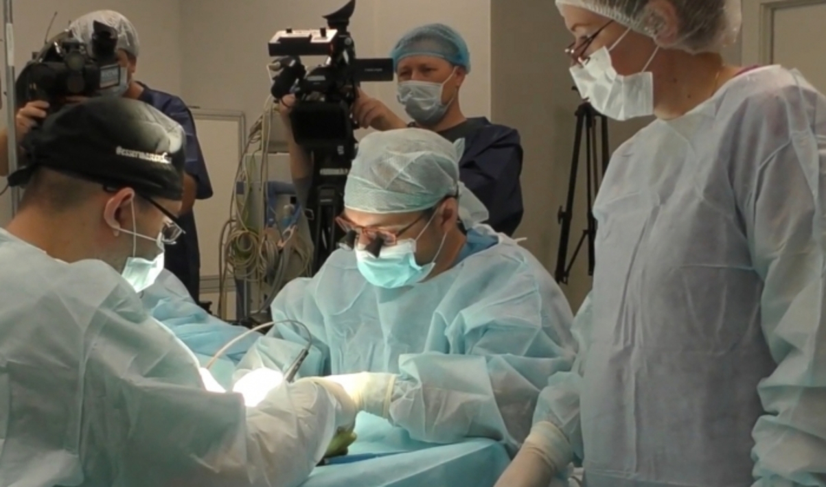 Экспериментальная хирургия. Хирург зубок. Хирургическая операция в стоматологии. Экспериментальная хирургия. Хирург зубок.