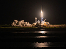 Тур в космос на аппарате SpaceX отменили из-за отсутствия желающих