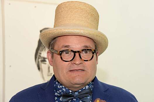 Именинник Александр Васильев получил поздравления от Лолиты и Анны Нетребко