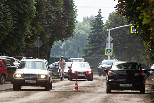 «Такого не было даже накануне ЧМ-2018»: Кропоткин — о рекордной сумме на ремонт дорог в Калининграде