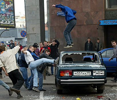 «Погромы на Манежке организовали сами власти». 18 лет назад в Москве было, как сейчас в Америке