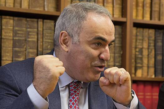 Гарри Каспарова оштрафовали за нарушение закона об иноагентах