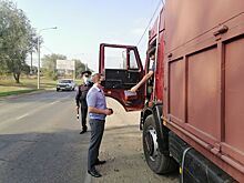 Более 60 административных материалов составили автоинспекторы на водителей грузовиков