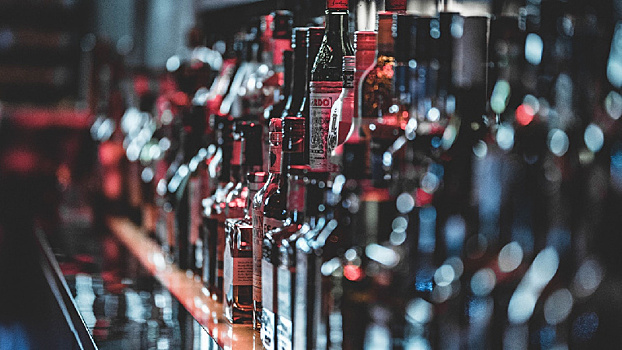 В России планируют поднять минимальную стоимость крепкого алкоголя
