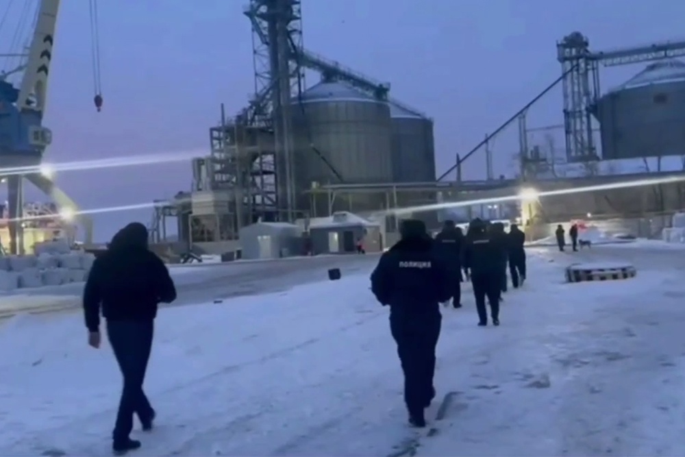 В астраханском порту обнаружили иностранных нелегалов