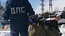 Полицейские Ноябрьска помогли активистке-колясочнице попасть на День оленевода. ВИДЕО