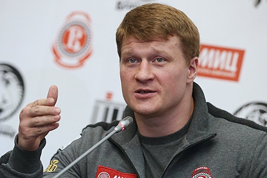 Валуев назвал бой Бетербиев - Бивол триумфом российской школы бокса