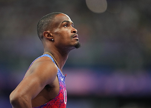 Квинси Холл выиграл золото Олимпиады-2024 в беге на 400 м