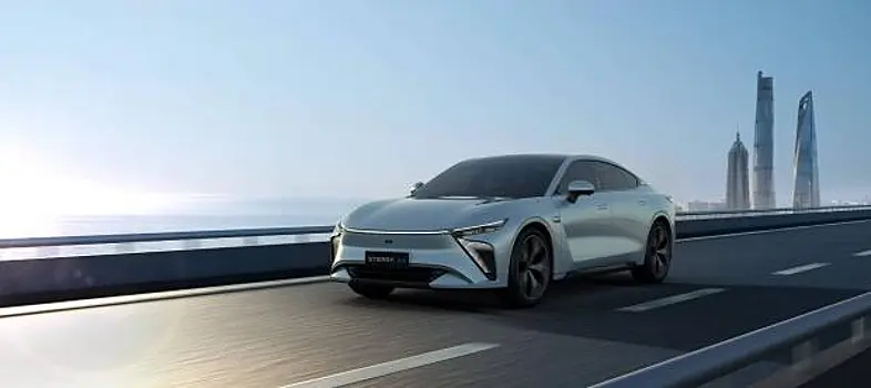 EXLANTIX E03: каноны красоты в каждой детали