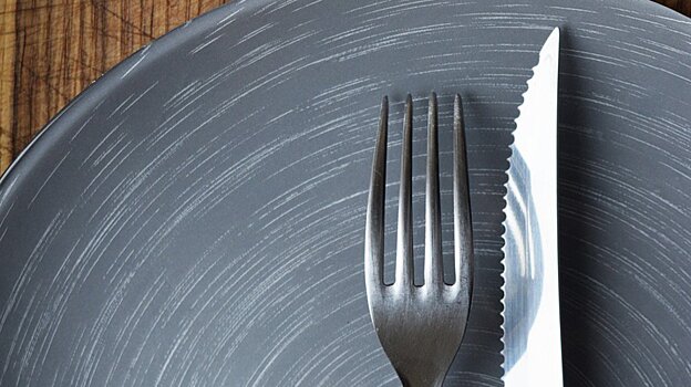 «Мимоза» и «Крабовый» оказались в числе дорогих новогодних салатов