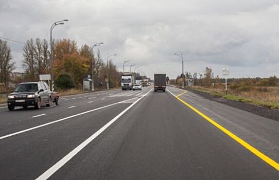 Желтая сплошная разметка с правой стороны дороги: Грозит ли штраф за пересечение