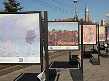 На территории школы 1409 в САО открылась выставка «Сказки в стиле великих художников»