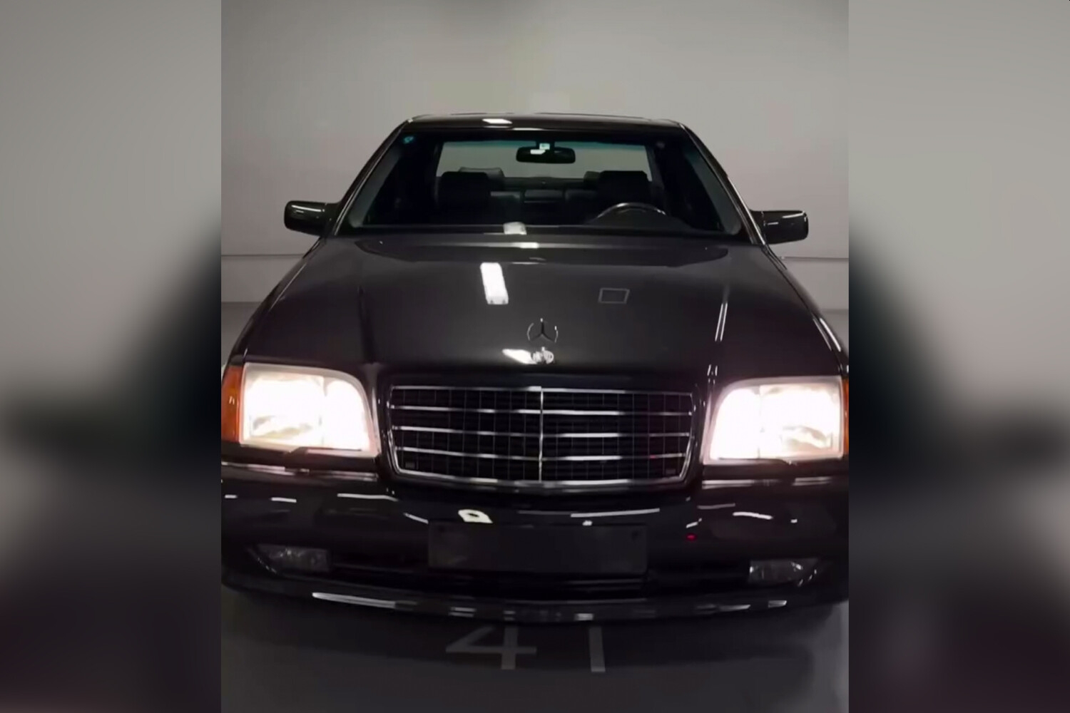 Девушка Тимати показала новую ретро машину рэпера