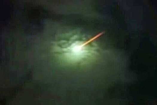 В небе над Таиландом сгорел неопознанный объект